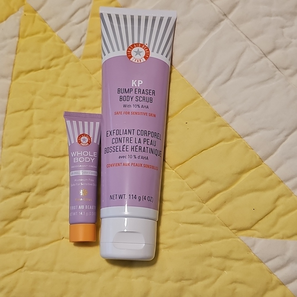 First Aid Beauty KP Bump Eraser Body Scrub